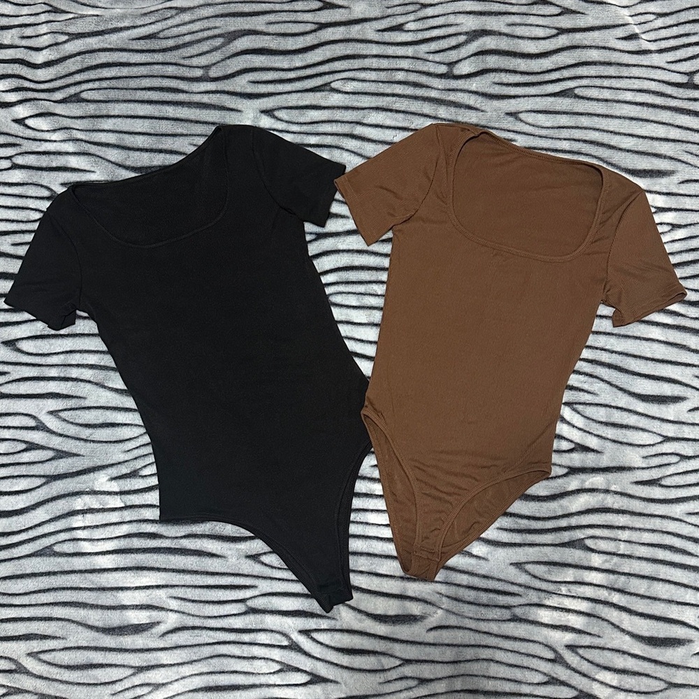 Black and Brown Short Sleeve Bodysuits Set of 2